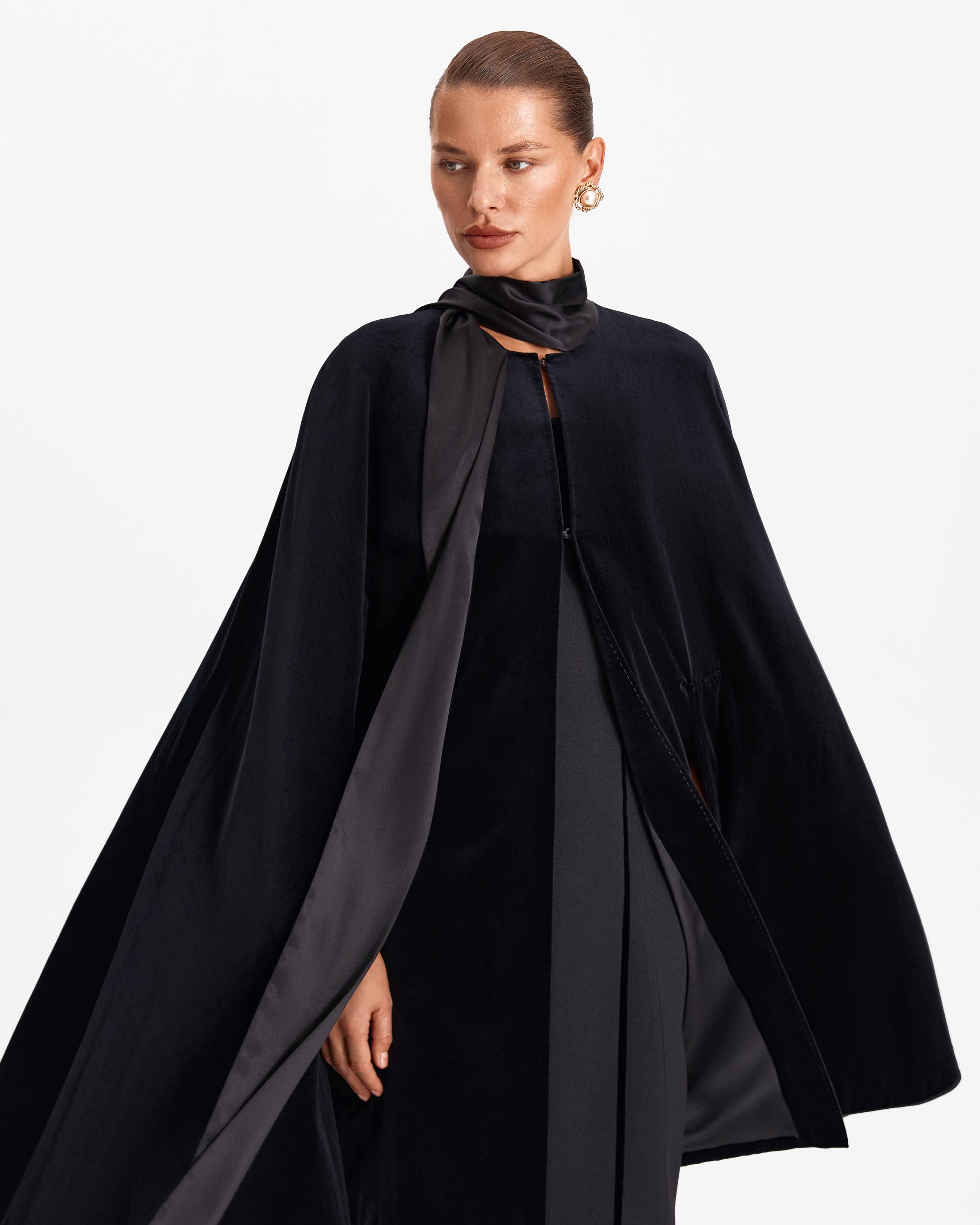 Contessa Cape