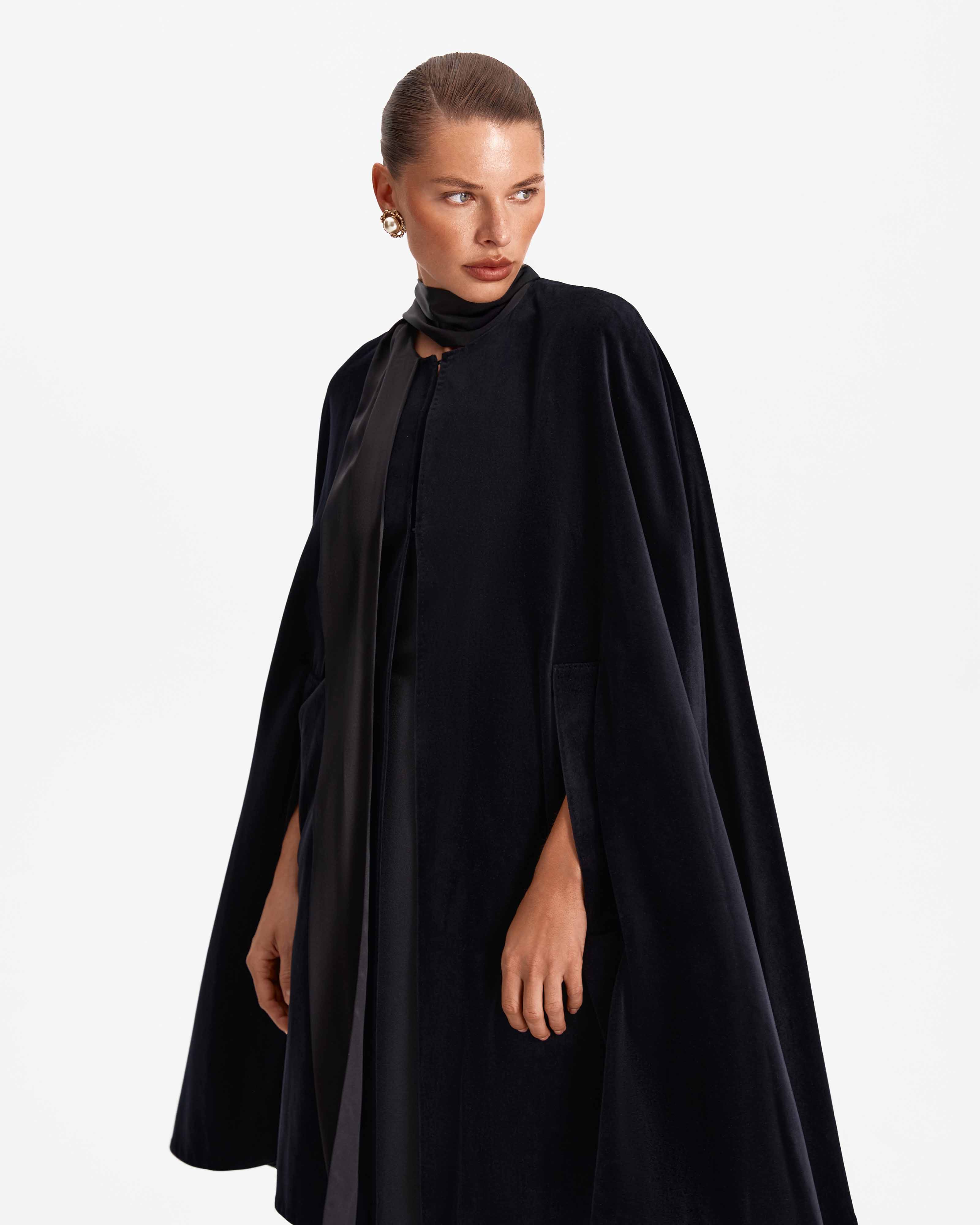 Contessa Cape