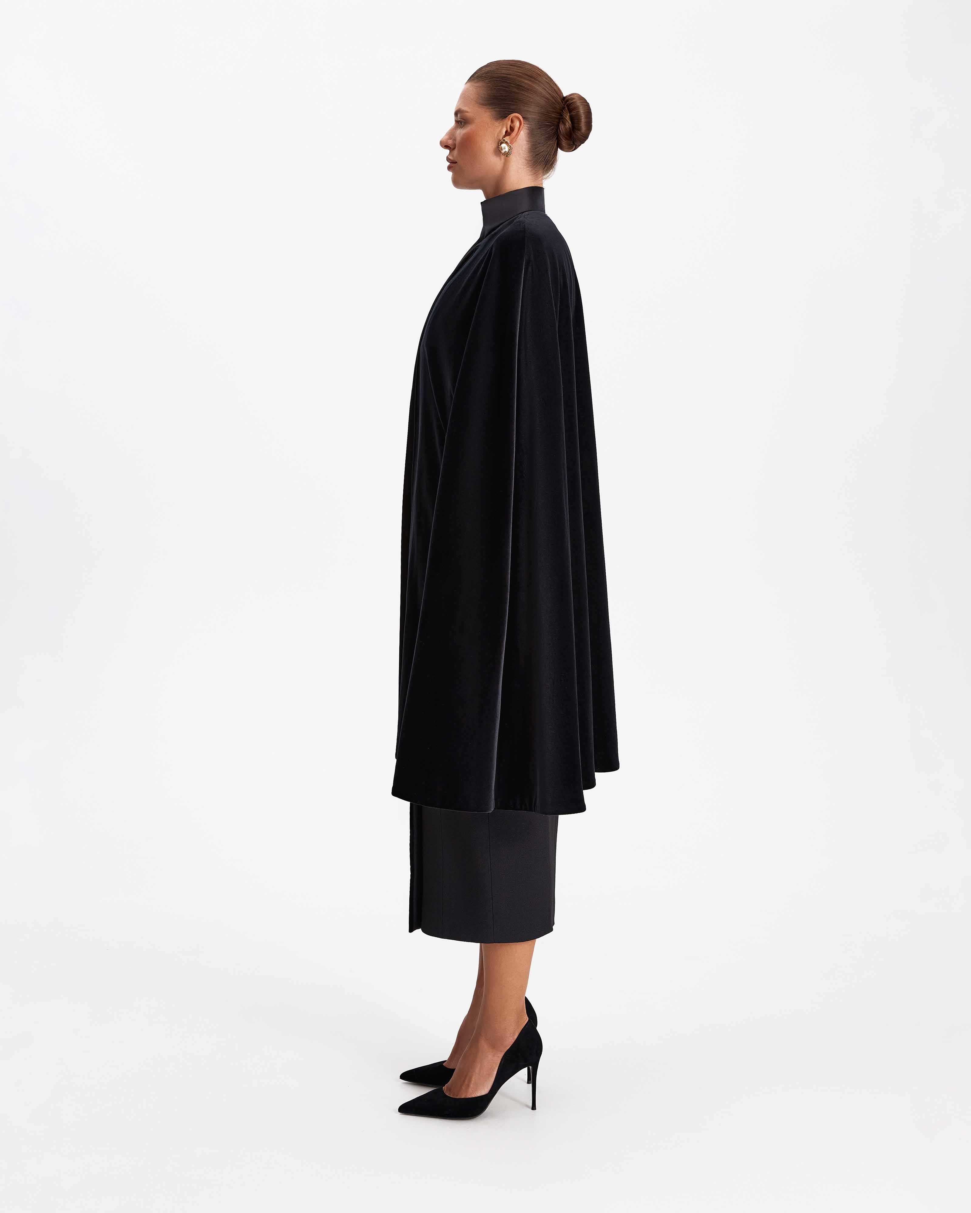 Contessa Cape