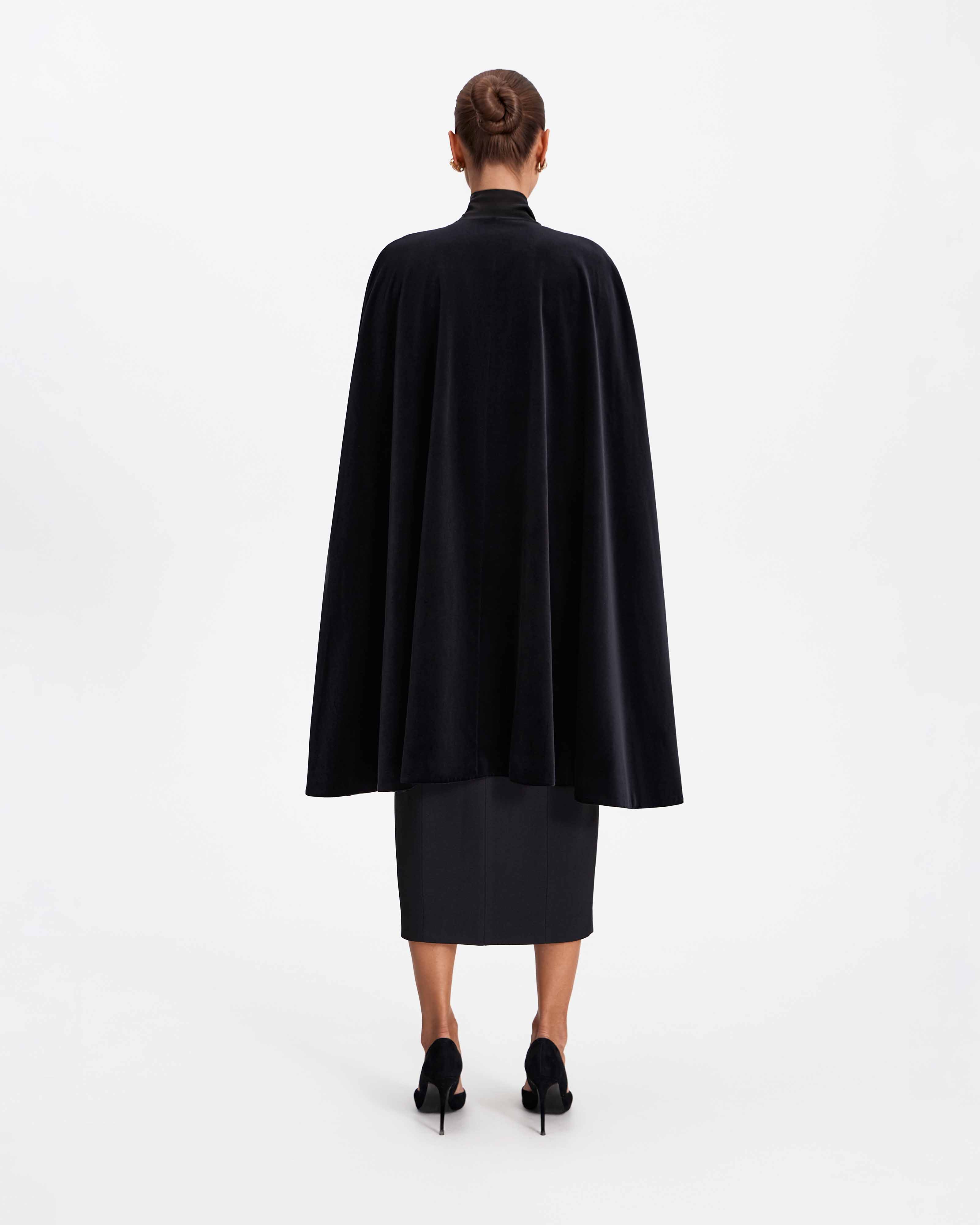 Contessa Cape
