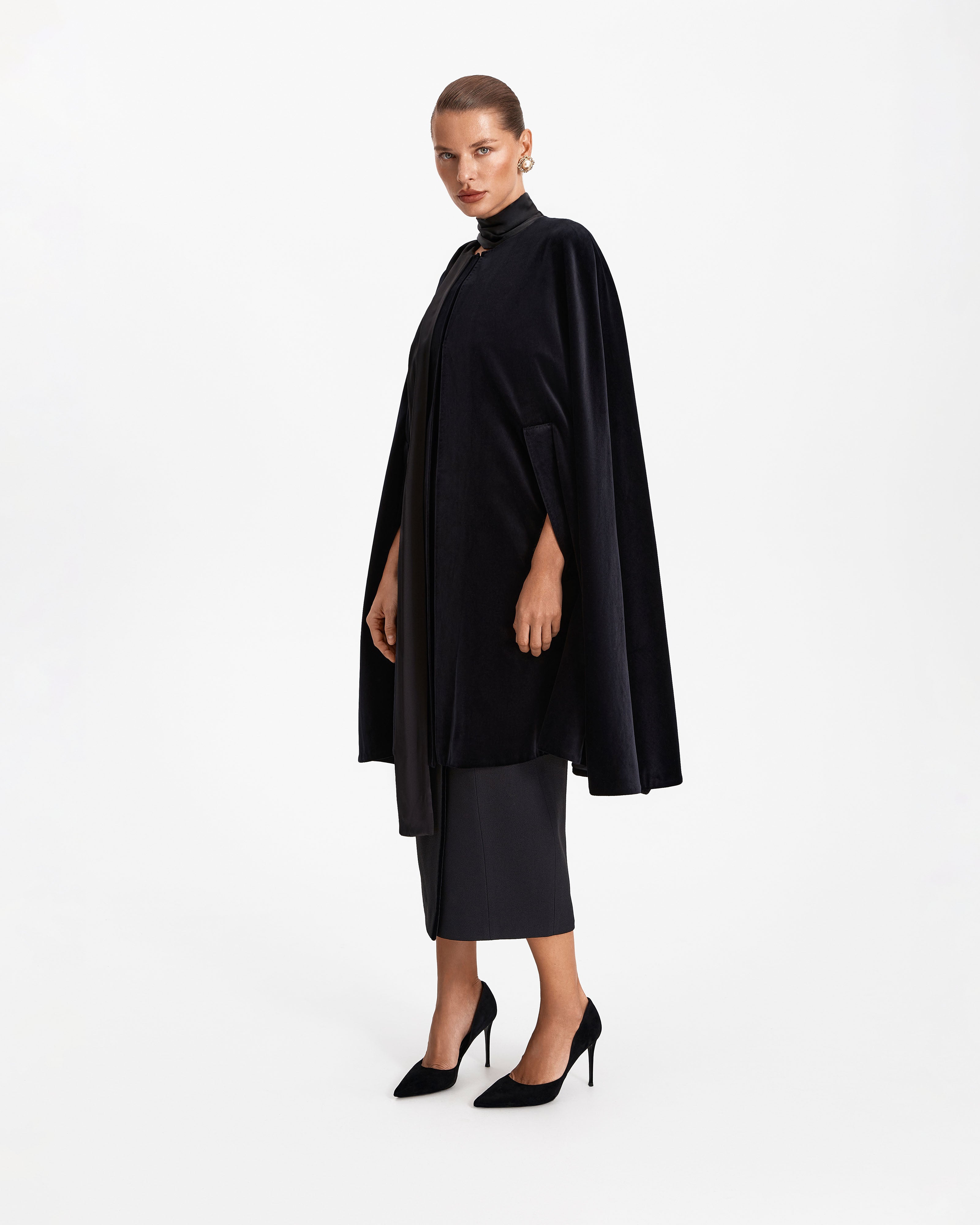 Contessa Cape